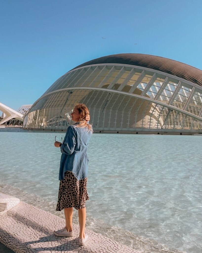 best photo spots in valencia L'Umbracle City of Arts and Sciences